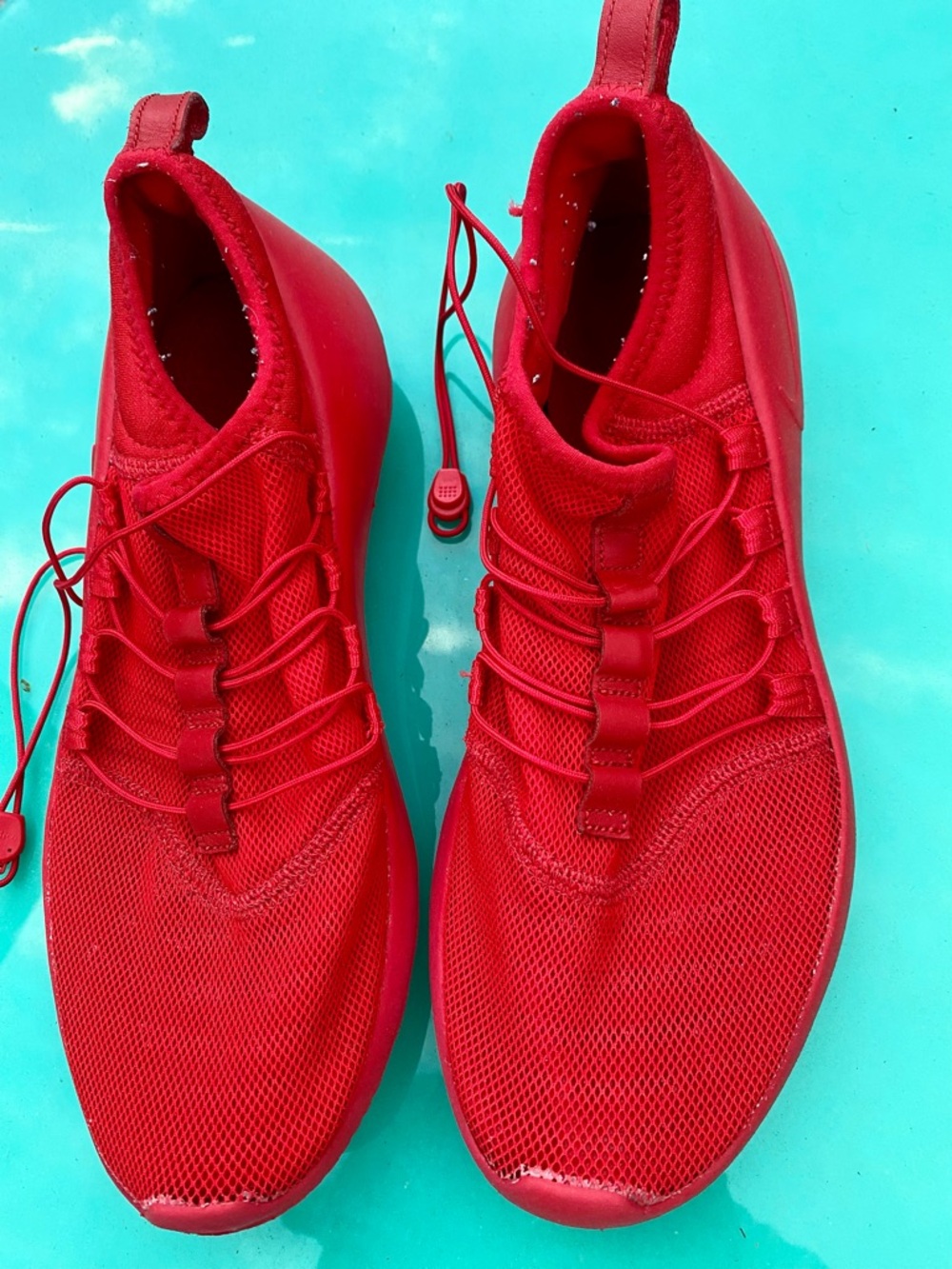 Nike Men’s Athletic Shoes in Bright Red - Picture 4 of 4